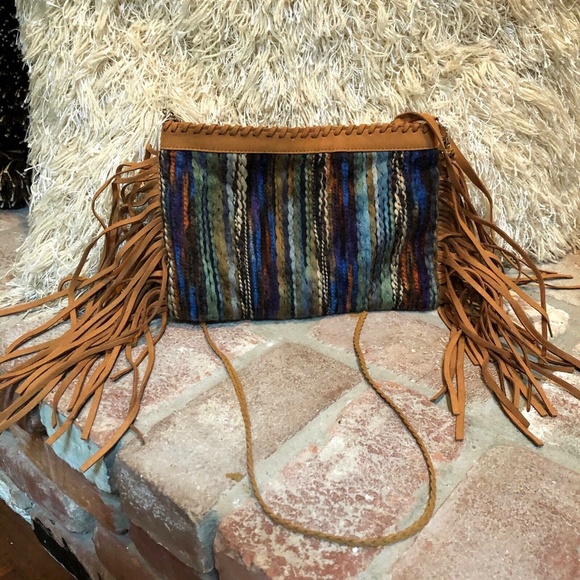 2 CHIC LUXE Handbags - BoHo Hippie Fringe Cross Body Messenger Pu…